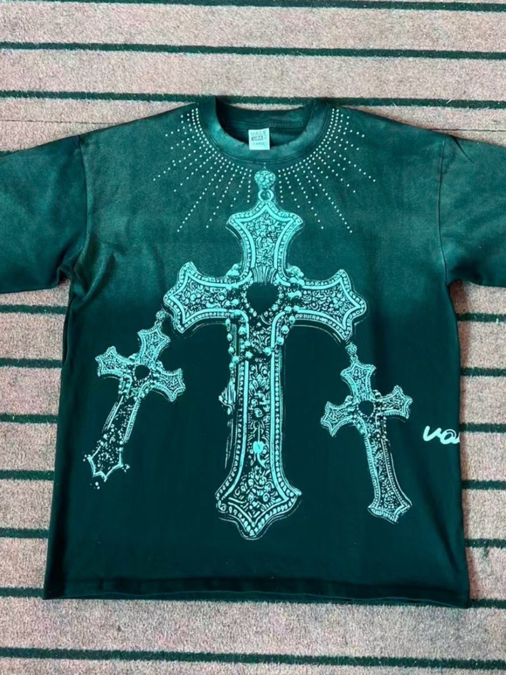 Men’s Teal Cross Graphic Tee - Unbranded
